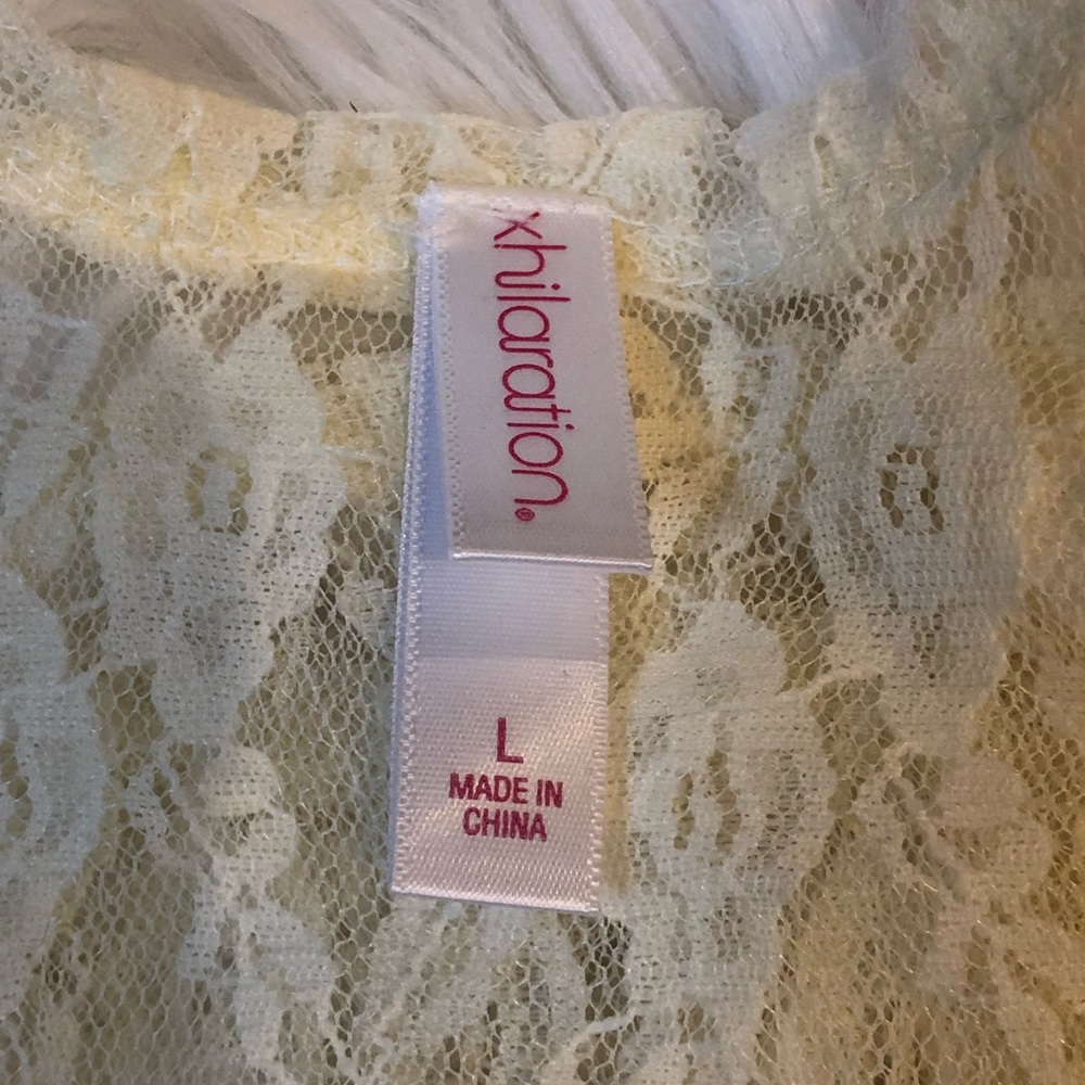 Xhilaration floral lace tank - Picture 3 of 5